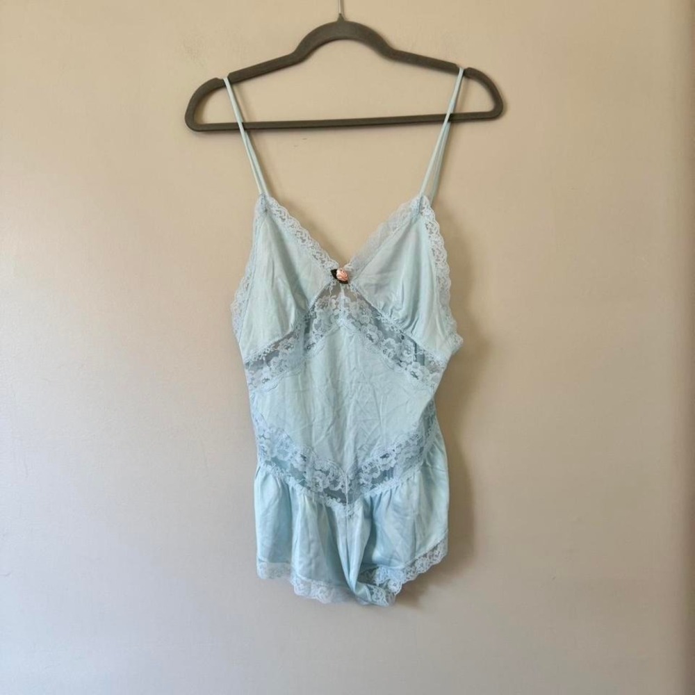 Vintage baby blue lace teddy sm / med